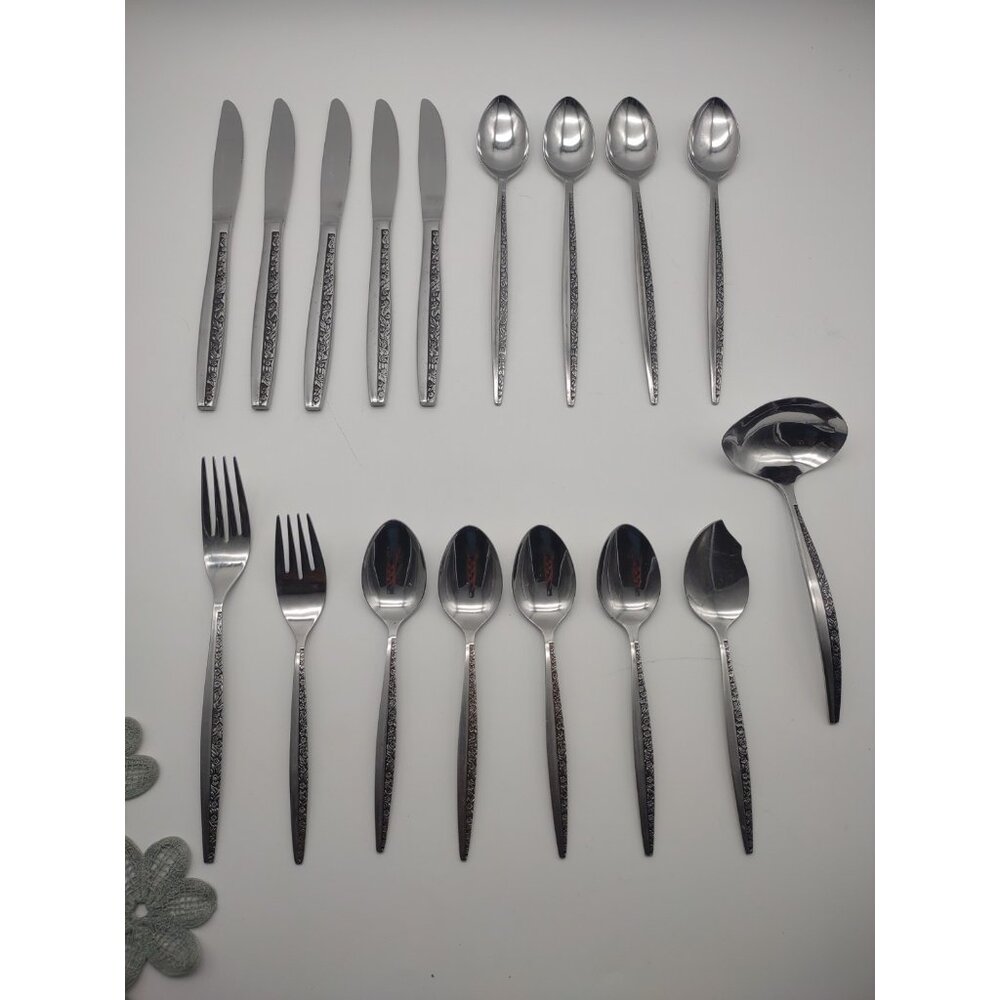 Vintage 17 Piece Coventry JH Japan BOUQUET Floral Stainless Steel Silverware